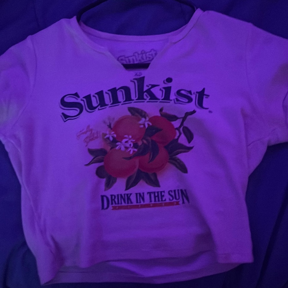 sunkist baby tee